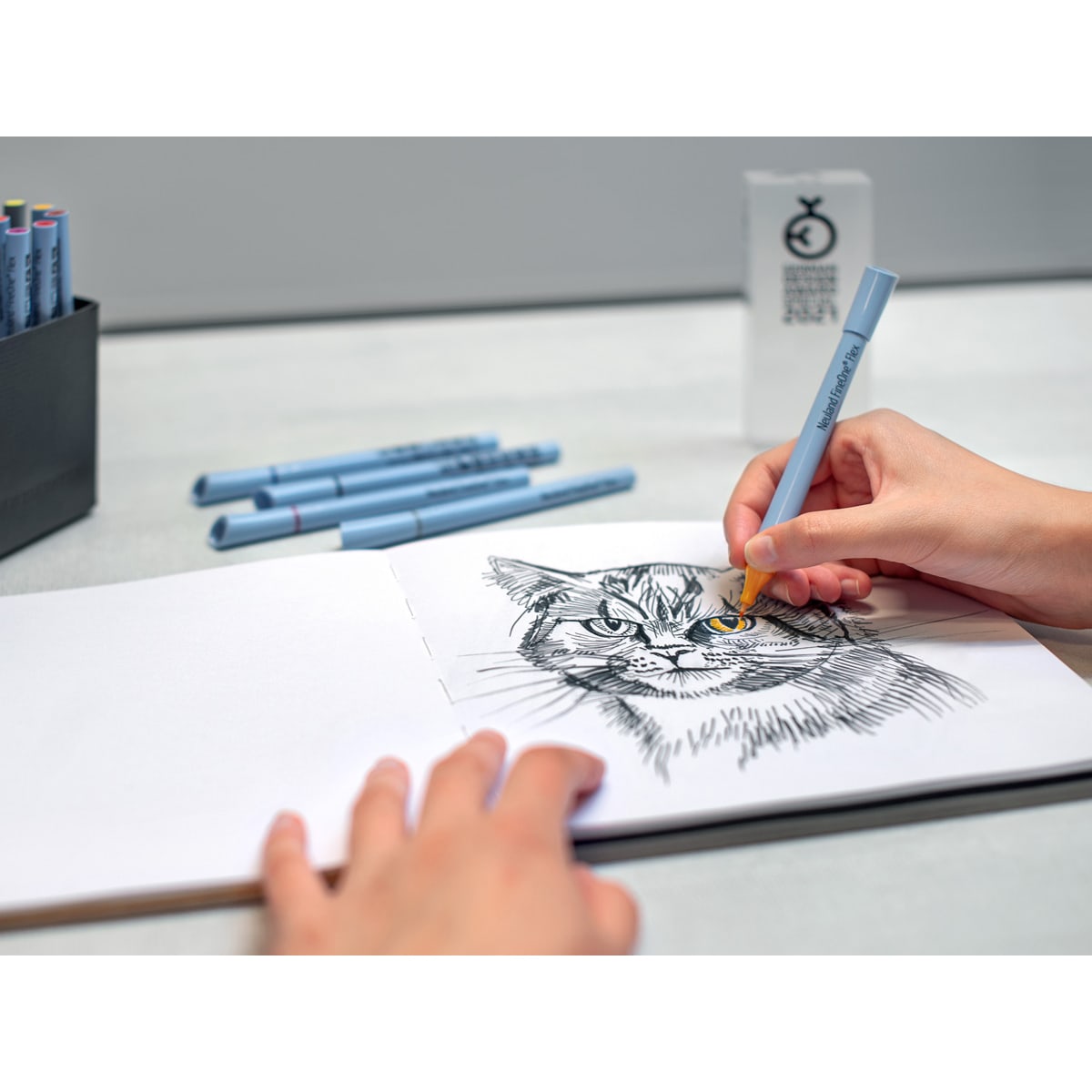 Neuland FineOne® Flex, flexible Faserspitze 0,5-3 mm, Neonfarben